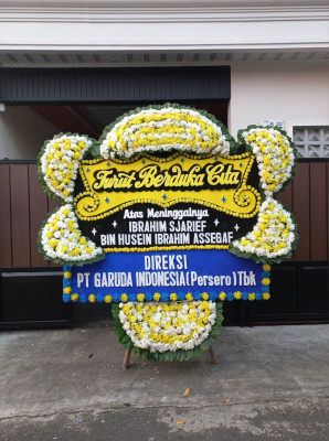 Papan Bunga Duka di Paslaten Dua