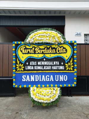 Papan Bunga Duka di Paslaten Dua